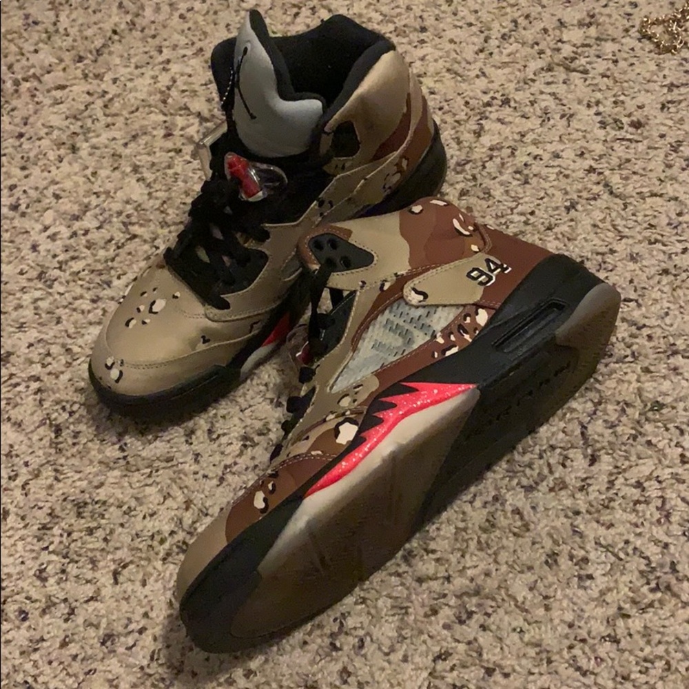 Jordan 5 Retro Supreme Desert Camo
